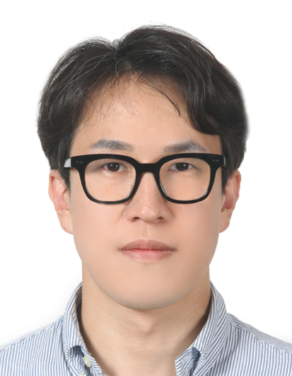 유용경 사진